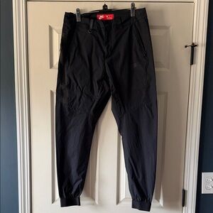 Nike Men's Black Jogger Pants. Size 32 (medium). Good condition.